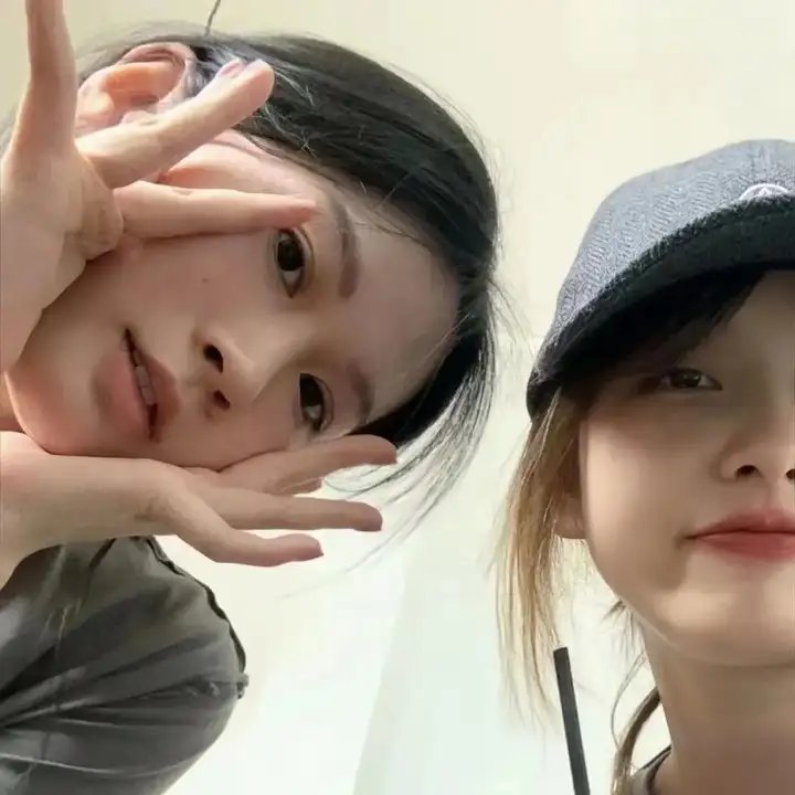红色尾翼